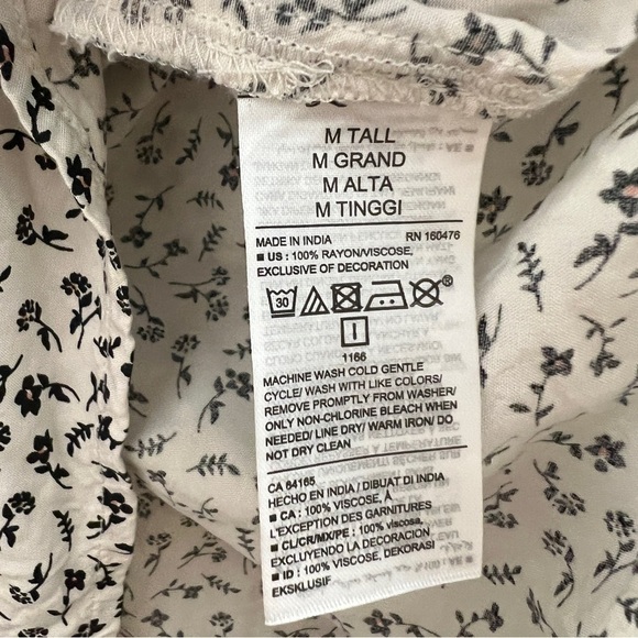 Old Navy Printed Tie-Neck Swing Blouse, White Floral Print with Tassels, M Tall - Picture 5 of 5